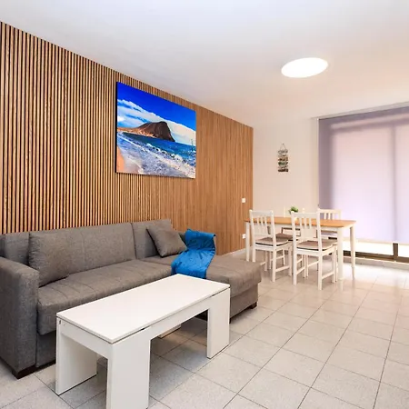 Cristianos Penthouse Alma Homes *