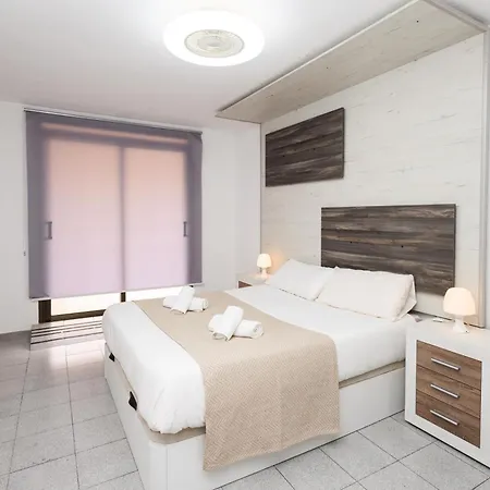 Cristianos Penthouse Alma Homes 로스크리스티아노스