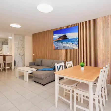 アパート Luxury Penthouse Sunny Terrace By Alma Homes ロスクリスティアーノス