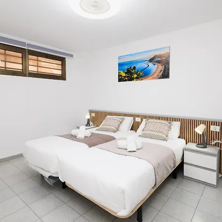 Cristianos Penthouse Alma Homes شقة