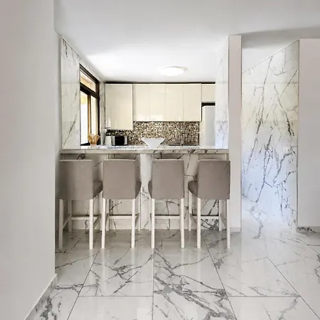 アパート Luxury Penthouse Sunny Terrace By Alma Homes *