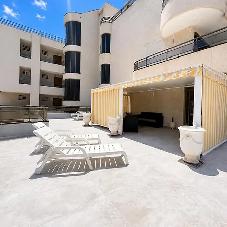 アパート Luxury Penthouse Sunny Terrace By Alma Homes ロスクリスティアーノス