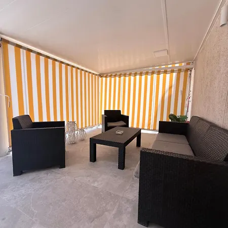 Luxury Penthouse Sunny Terrace By Alma Homes Lejlighed