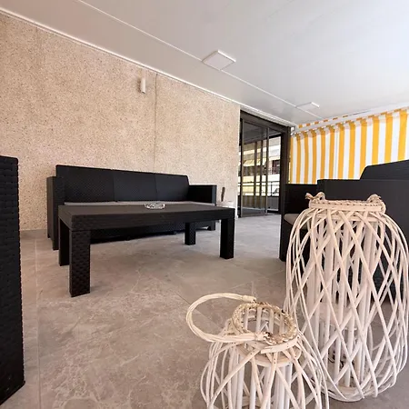 Luxury Penthouse Sunny Terrace By Alma Homes * ロスクリスティアーノス