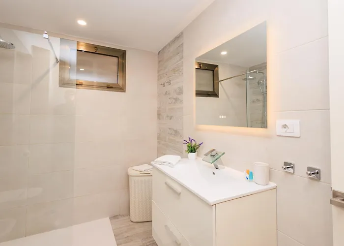 Cristianos Penthouse Alma Homes * ロスクリスティアーノス